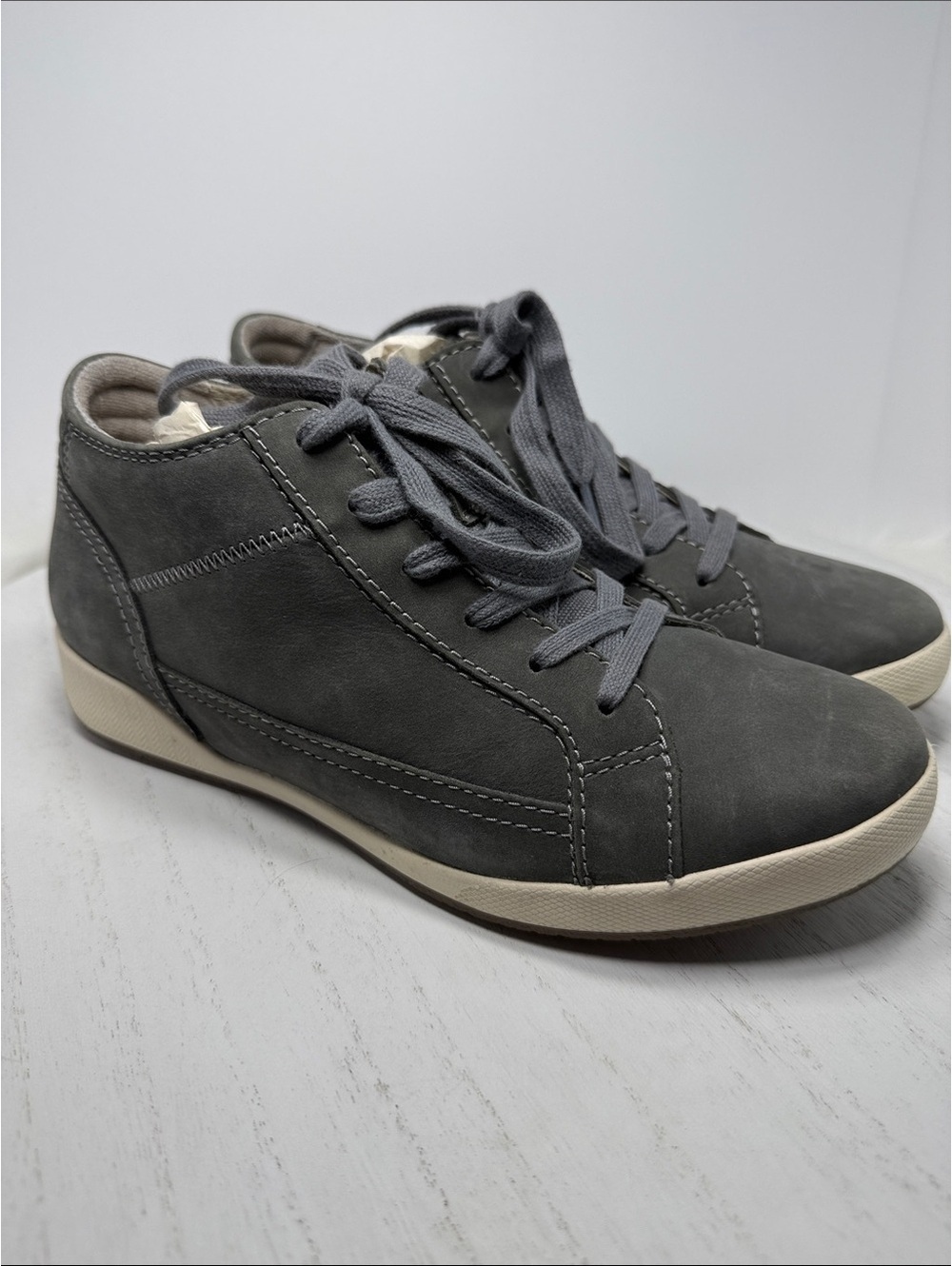 Geox Women's Gray Nubuck Leather Wedge Sneakers with Side Zipper size 38